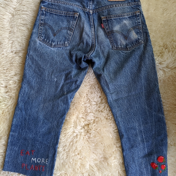 Cropped Embroidered Levi's - Picture 5 of 5